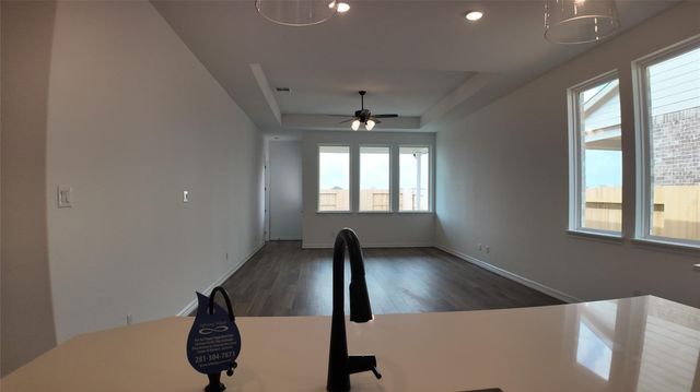 30911 Newcomb Landing Lane, Waller, TX 77484