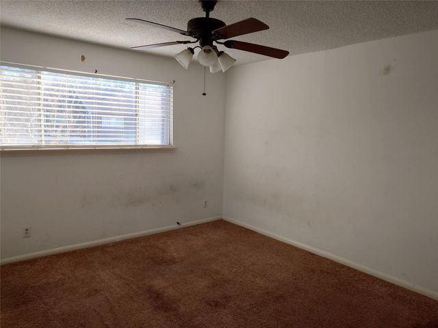 10546 Hammerly Boulevard 323, Houston, TX 77043