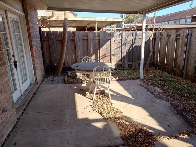 10546 Hammerly Boulevard 323, Houston, TX 77043