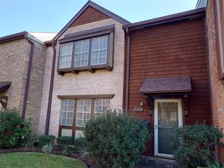 10546 Hammerly Boulevard 323, Houston, TX 77043