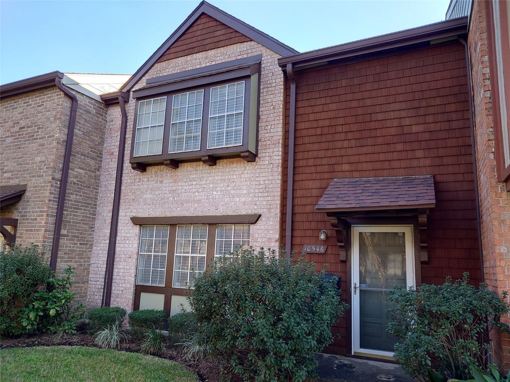 10546 Hammerly Boulevard 323, Houston, TX 77043