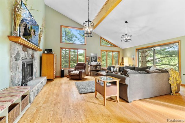 6186 Crane Road, Ypsilanti, MI 48197