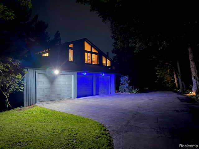 6186 Crane Road, Ypsilanti, MI 48197