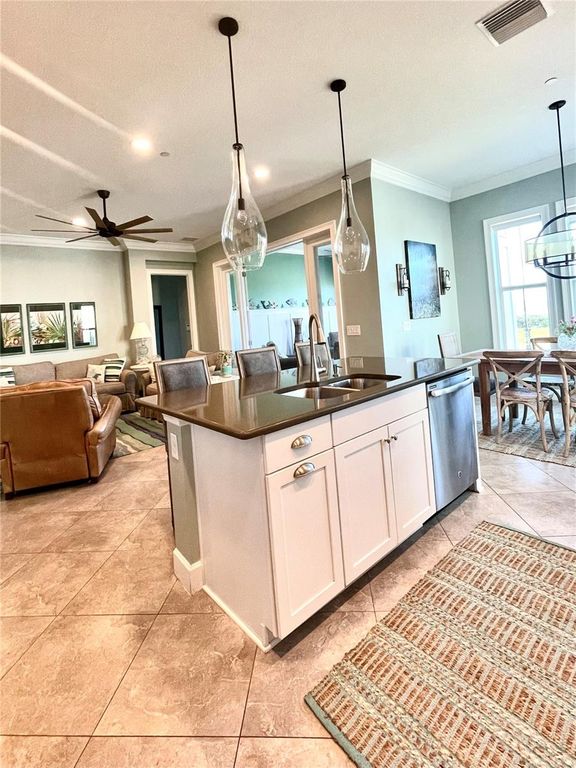 Image 12 of property listing at 310 COMPASS POINT DRIVE 101, Bradenton, FL 34209