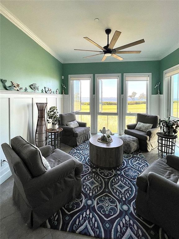 Image 18 of property listing at 310 COMPASS POINT DRIVE 101, Bradenton, FL 34209