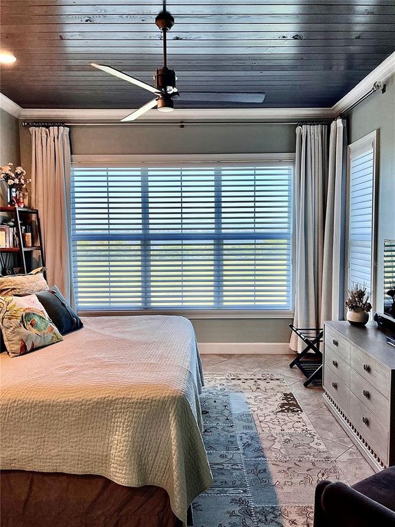 Image 24 of property listing at 310 COMPASS POINT DRIVE 101, Bradenton, FL 34209