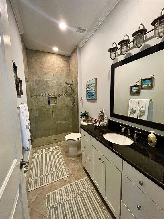 Image 33 of property listing at 310 COMPASS POINT DRIVE 101, Bradenton, FL 34209