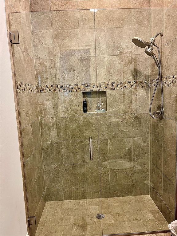 Image 34 of property listing at 310 COMPASS POINT DRIVE 101, Bradenton, FL 34209