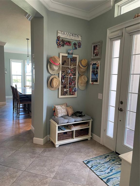 Image 5 of property listing at 310 COMPASS POINT DRIVE 101, Bradenton, FL 34209