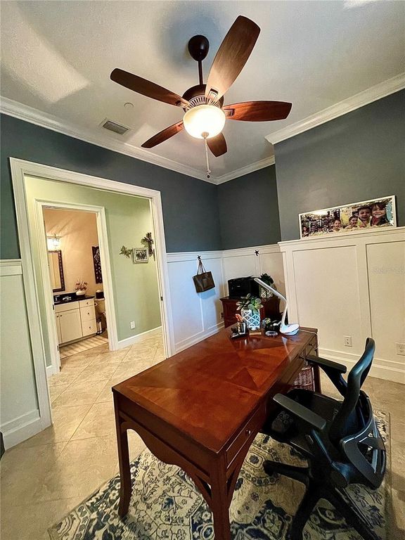 Image 42 of property listing at 310 COMPASS POINT DRIVE 101, Bradenton, FL 34209