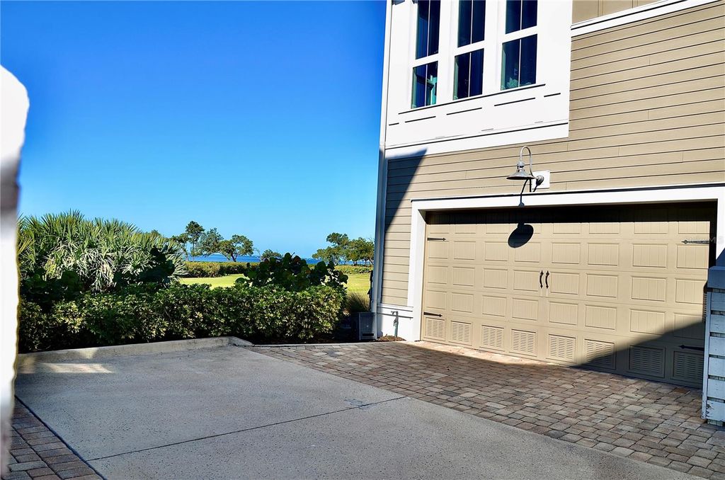 Image 48 of property listing at 310 COMPASS POINT DRIVE 101, Bradenton, FL 34209