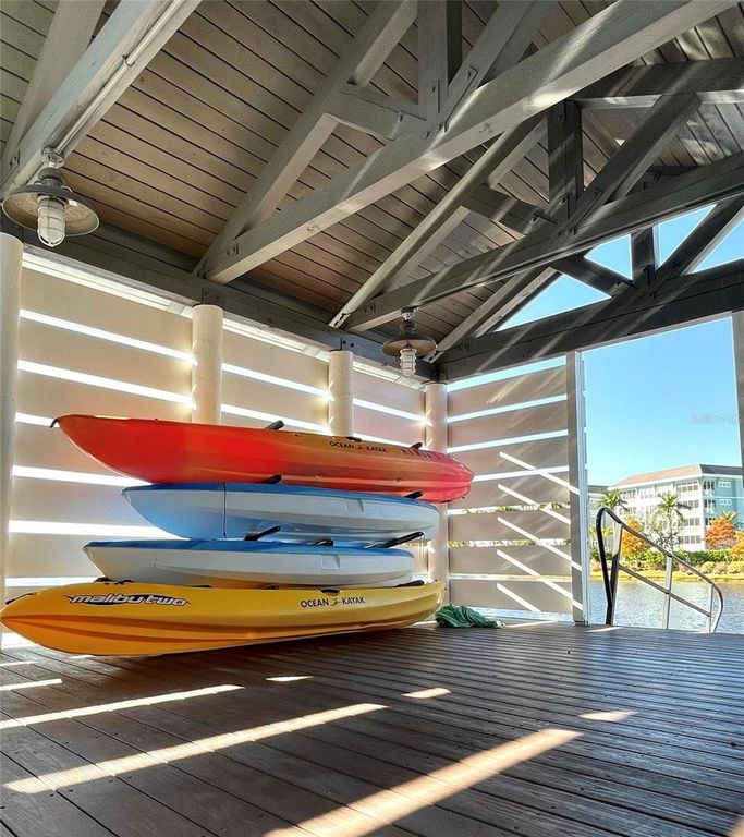 Image 69 of property listing at 310 COMPASS POINT DRIVE 101, Bradenton, FL 34209