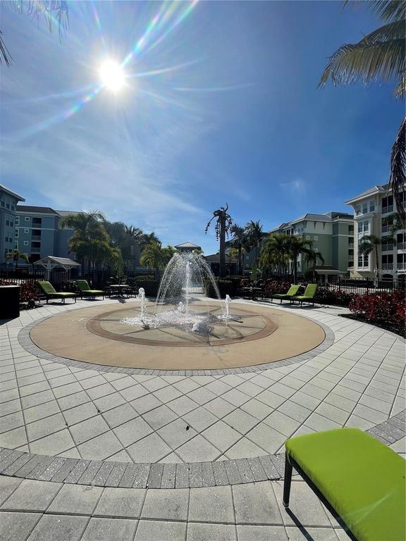 Image 71 of property listing at 310 COMPASS POINT DRIVE 101, Bradenton, FL 34209