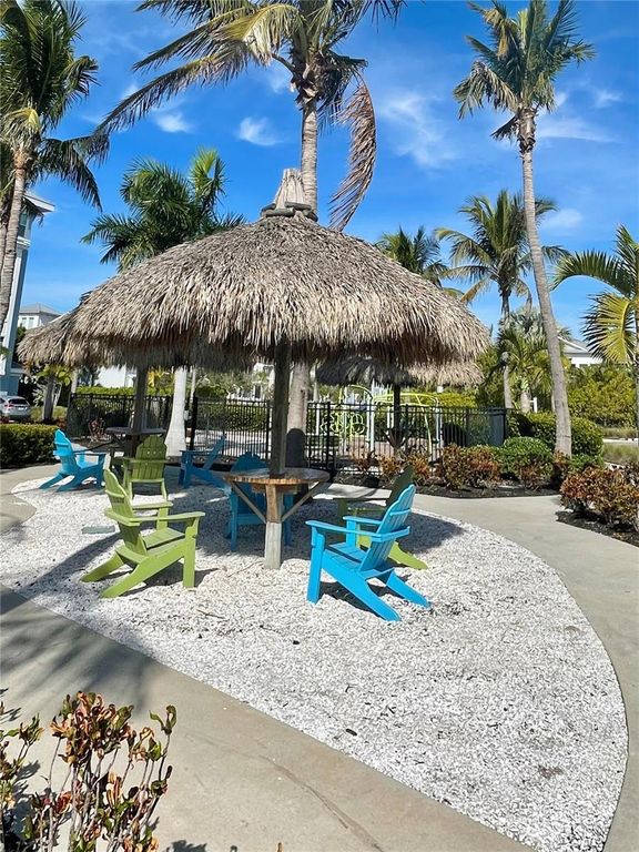 Image 73 of property listing at 310 COMPASS POINT DRIVE 101, Bradenton, FL 34209