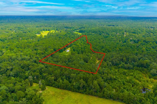 20818 Red Oak Drive, Cleveland, TX 77328