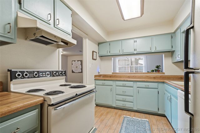 6361 S 80th East Avenue 5D, Tulsa, OK 74133