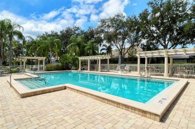 6715 PEBBLE BEACH WAY, Lakewood Ranch, FL 34202