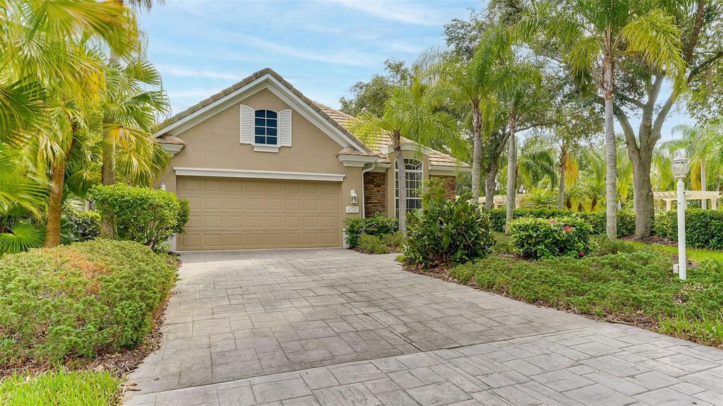 6715 PEBBLE BEACH WAY, Lakewood Ranch, FL 34202