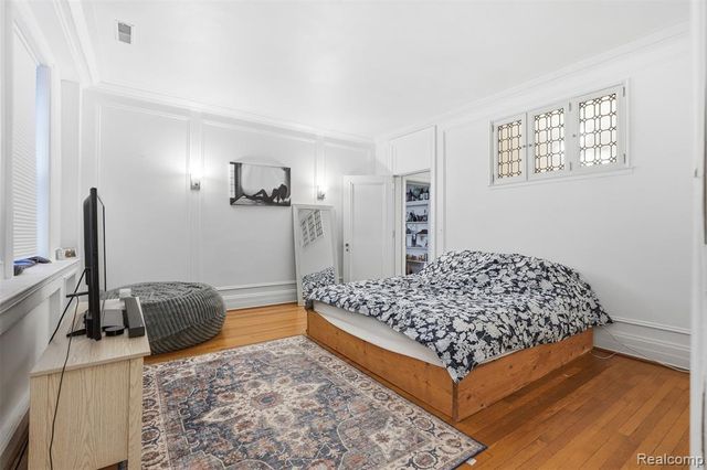 2900 E Jefferson Avenue 61-C8, Detroit, MI 48207