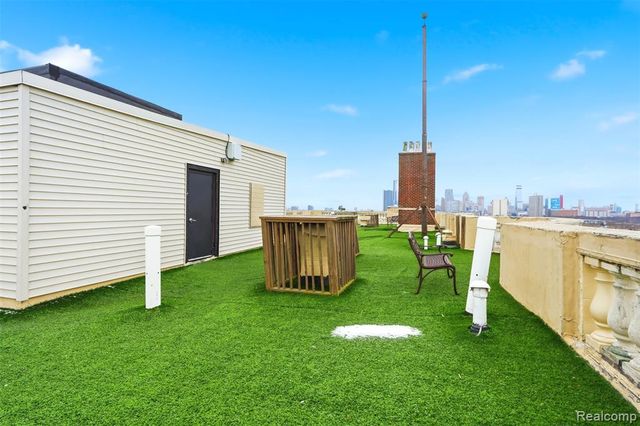 2900 E Jefferson Avenue 61-C8, Detroit, MI 48207