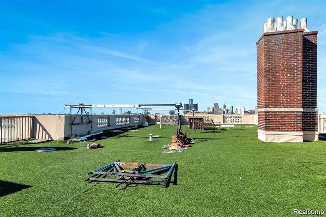 2900 E Jefferson Avenue 61-C8, Detroit, MI 48207