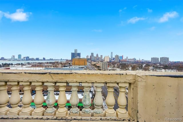 2900 E Jefferson Avenue 61-C8, Detroit, MI 48207