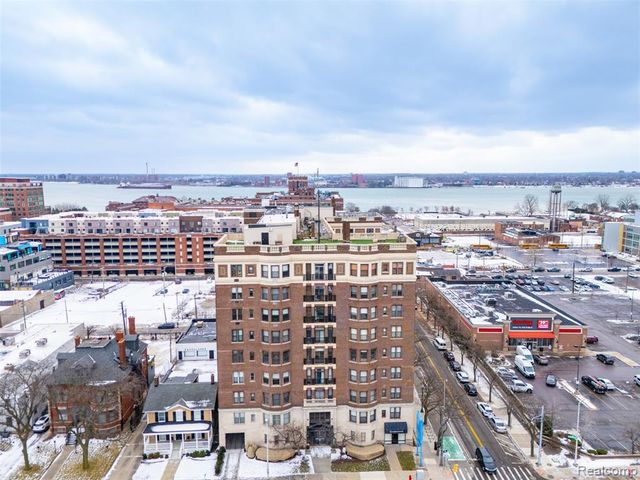 2900 E Jefferson Avenue 61-C8, Detroit, MI 48207