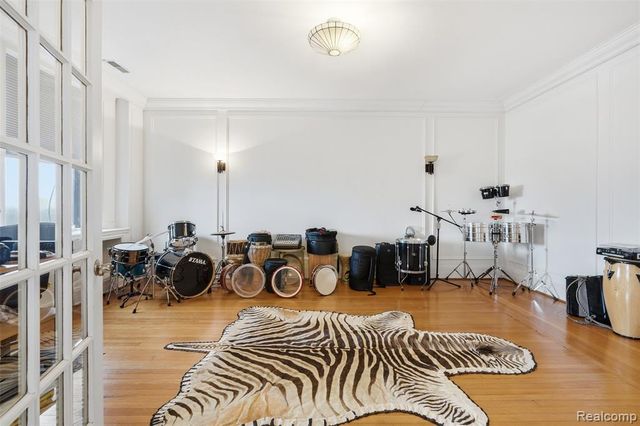 2900 E Jefferson Avenue 61-C8, Detroit, MI 48207