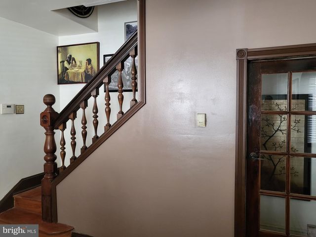 2913 SILVER HILL AVE, Baltimore, MD 21207