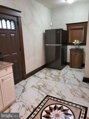 2913 SILVER HILL AVE, Baltimore, MD 21207