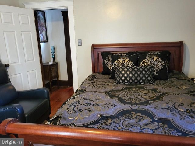 2913 SILVER HILL AVE, Baltimore, MD 21207