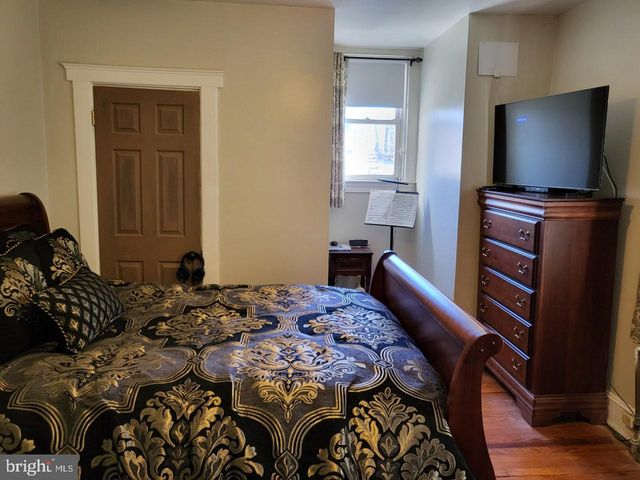 2913 SILVER HILL AVE, Baltimore, MD 21207