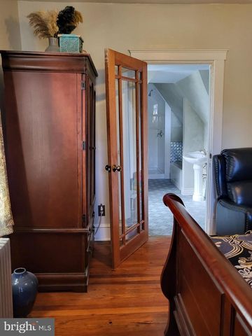 2913 SILVER HILL AVE, Baltimore, MD 21207