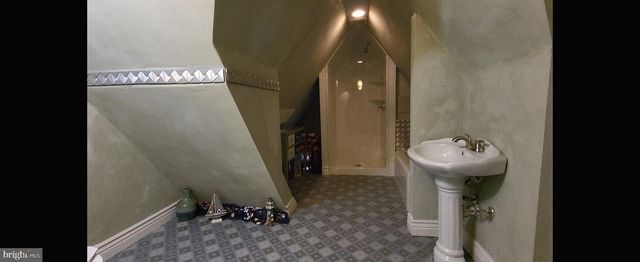 2913 SILVER HILL AVE, Baltimore, MD 21207