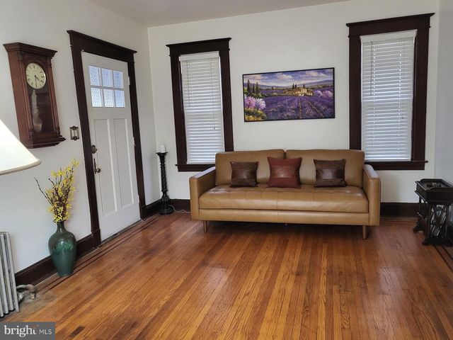 2913 SILVER HILL AVE, Baltimore, MD 21207