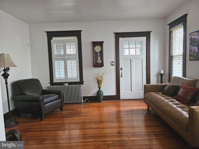 2913 SILVER HILL AVE, Baltimore, MD 21207