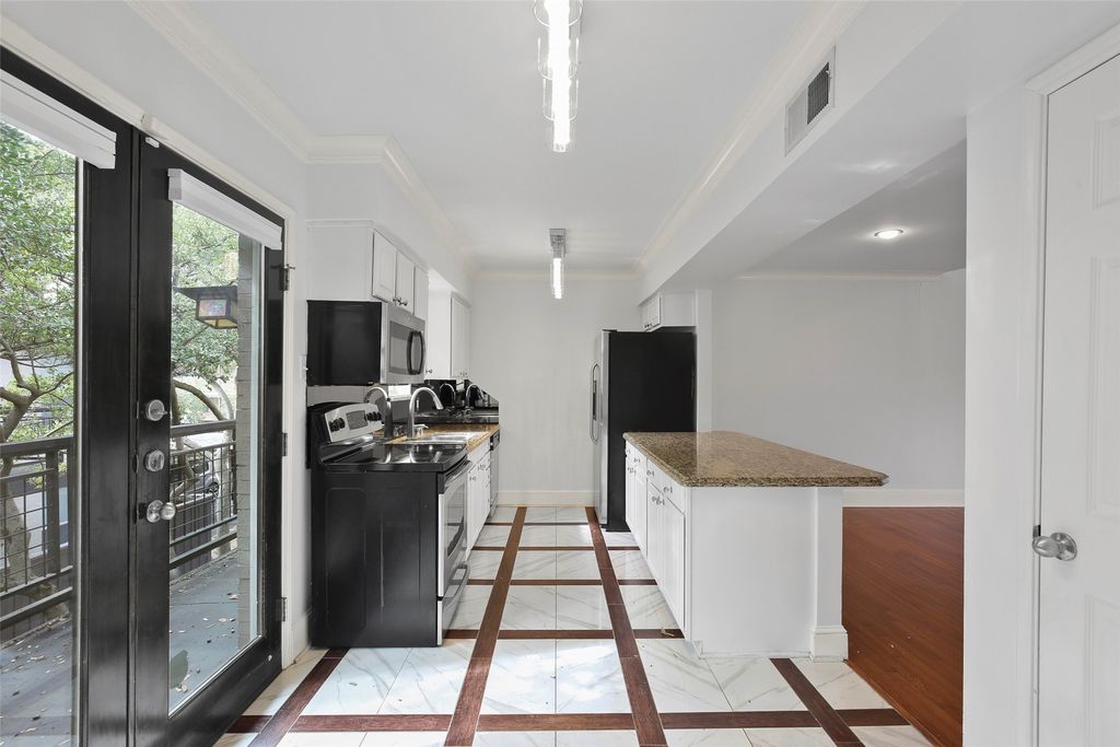7730 Meadow Road 206, Dallas, TX 75230