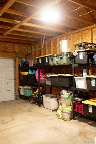 3913 Andover Avenue, Auburn Hills, MI 48326