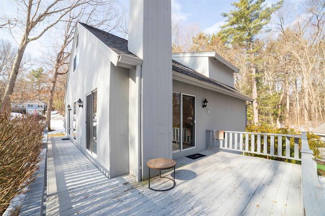 15 Eastman Drive, Derry, NH 03038