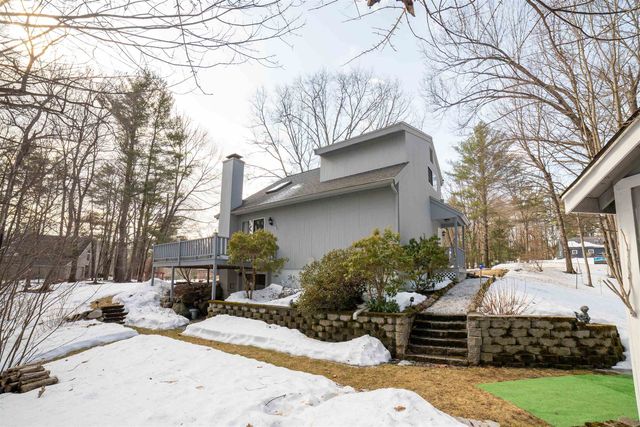 15 Eastman Drive, Derry, NH 03038