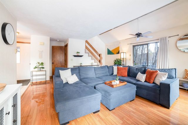 15 Eastman Drive, Derry, NH 03038