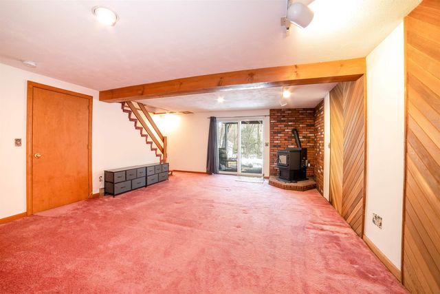 15 Eastman Drive, Derry, NH 03038