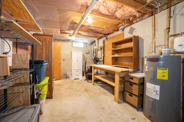 15 Eastman Drive, Derry, NH 03038