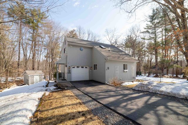 15 Eastman Drive, Derry, NH 03038