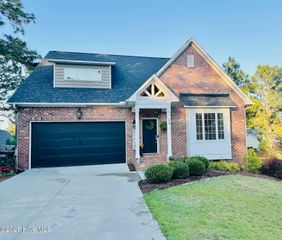 22 Calhoun Lane, Pinehurst, NC 28374