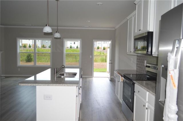 5332 Fox Hill Lane, Oakwood, GA 30566