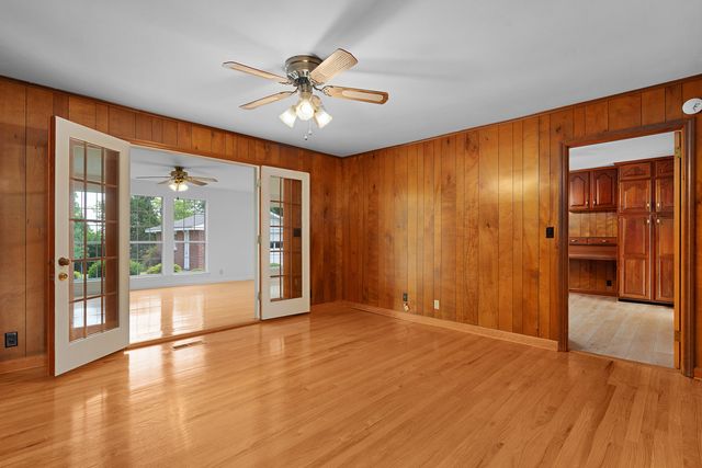 5814 Crestview Drive, Hixson, TN 37343