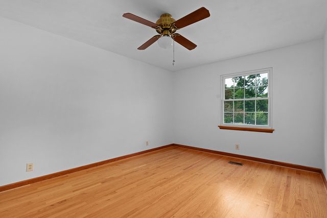 5814 Crestview Drive, Hixson, TN 37343