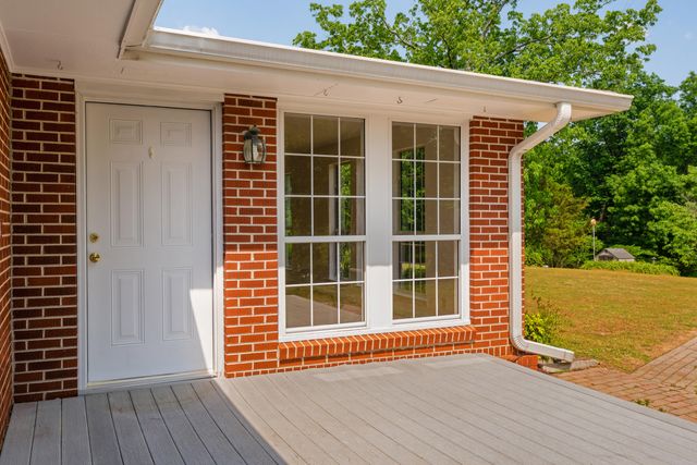 5814 Crestview Drive, Hixson, TN 37343
