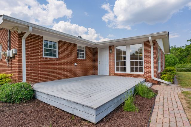 5814 Crestview Drive, Hixson, TN 37343
